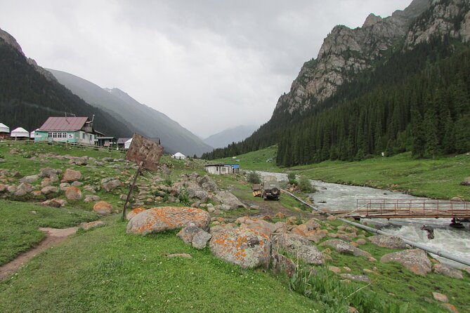 5 days sightseeing and skiing trip in Kyrgyzstan - Day 1: Burana Tower to Chon-Kemin National Park