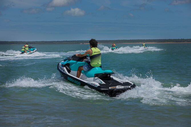 75-minute Die Another Day Jet Skiing in Darwin - Guide support: why Helena and Ash matter in real life