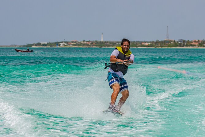 Aruba Water Skiing or Wakeboarding - Fitness, Weight, and Swimming: The Limits You Must Respect