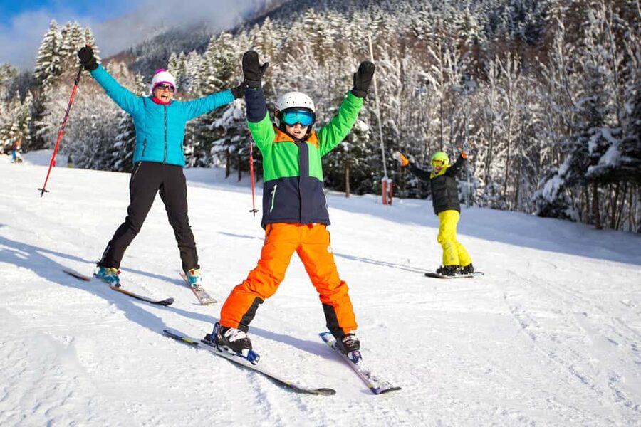 Chamonix: Private 1st Ski Lesson with Equipment and Clothing - Why Les Planards is a smart place to start in Chamonix