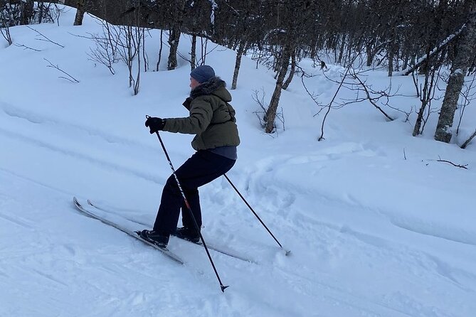 Cross-Country Ski Lesson for Beginners in Tromso - Safety, gear, and the one thing you control: your clothing