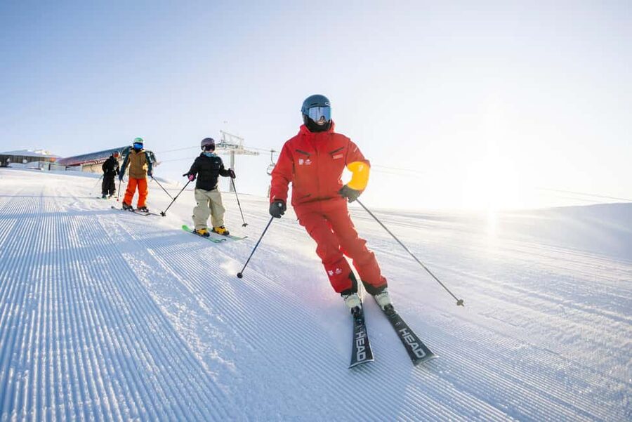 From Queenstown: Cardrona First Timer Ski or Snowboard - Why Cardrona works so well for first-timers from Queenstown