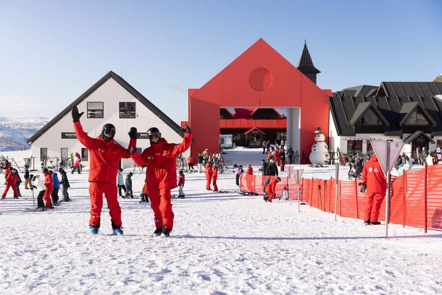 From Queenstown: Cardrona First Timer Ski or Snowboard - The morning logistics: transfers, pickup points, and an early start