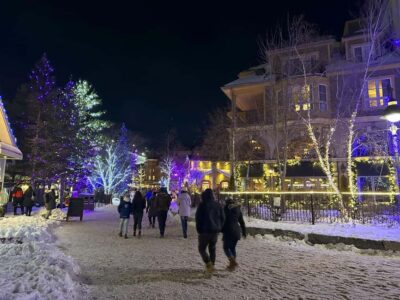 From Toronto: Blue Mountain Day Trip Skiing Snowboarding - Meeting at 10 York Mills Rd and the ride that sets your mood