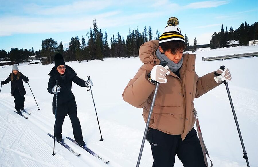 Kiruna: Cross-Country Skiing Tour with a Guide - Getting picked up in Kiruna and set up with equipment