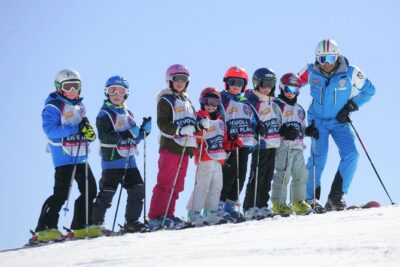 Lessons in Mini-Group - 2 hours a day - Skiing - Day One: How Level Selection Assigns You to the Right Coach
