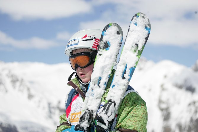 Lessons in Mini-Group - 3 hours a day - skiing - Meeting point at Maestri di Sci e Snowboard Livigno