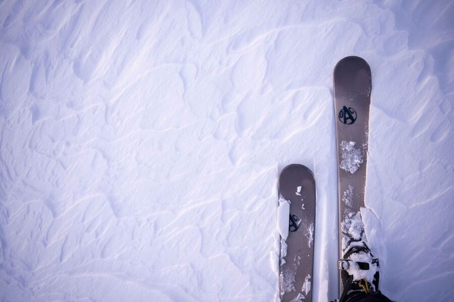 Levi: Backcountry Skiing Adventure - Preparing the skis and learning the basics (without over-teaching)