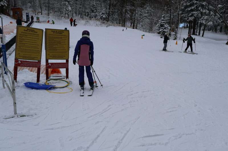 Montreal: Guided Skiing in Quebec Forests - The Real Day Flow: From Check-In to Lift Views and Coaching on Your Terms