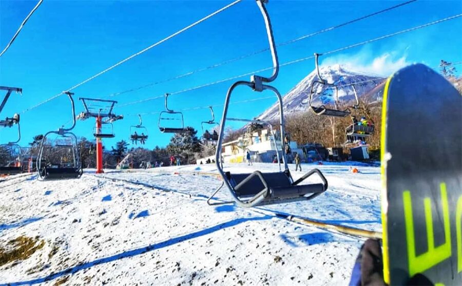 Mt. Fuji Skiing Experience- YETI Ski Resort & Onsen Day Trip - The onsen payoff: Konohana no Yu with Fuji views