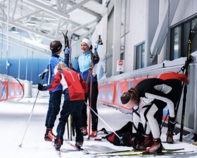 Oslo: Day Pass for Downhill Skiing at SNØ Ski Dome - Entering fast: Welcome Center, hosts, and renting your setup