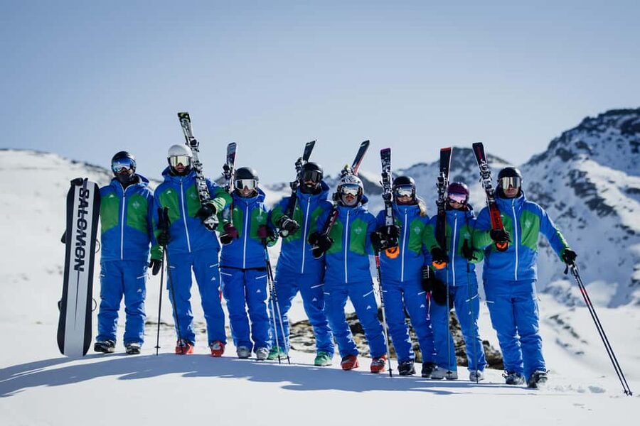 Sierra Nevada: 3-Hour Group Ski Lesson with Equipment Included - Sierra Nevada Beginner Lesson: What the 3 Hours Really Teach You