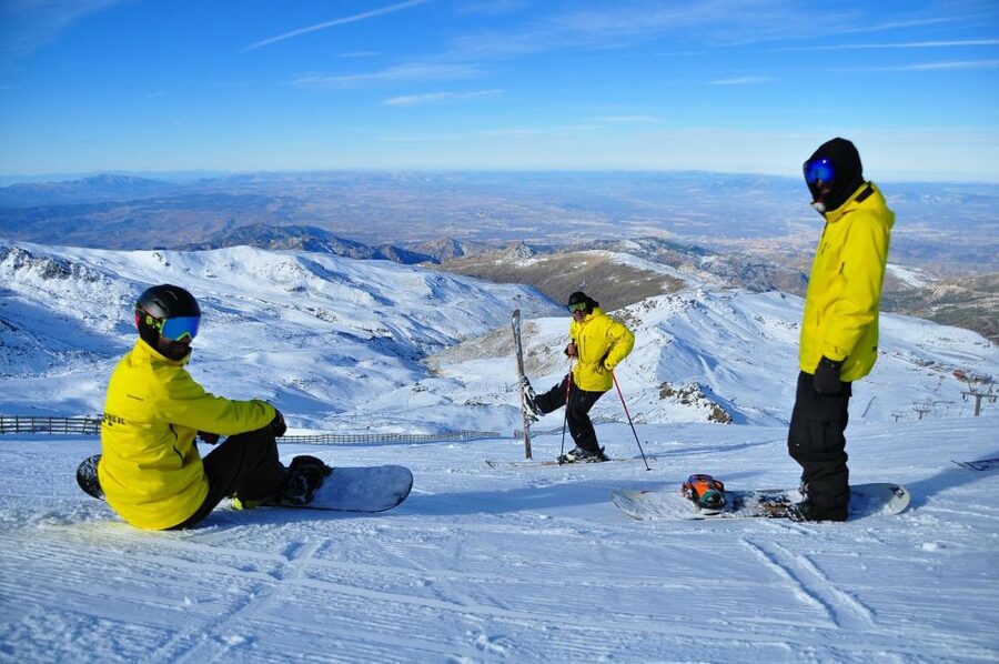 Sierra Nevada: Ski or Snowboard Lesson with Instructor - Key Things to Know Before You Go