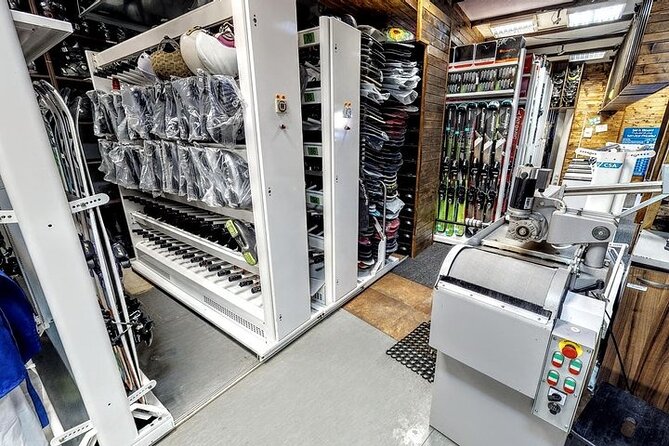 Ski and Snowboard equipment rental in Bansko - What You’re Really Paying For: The $18.14 Value